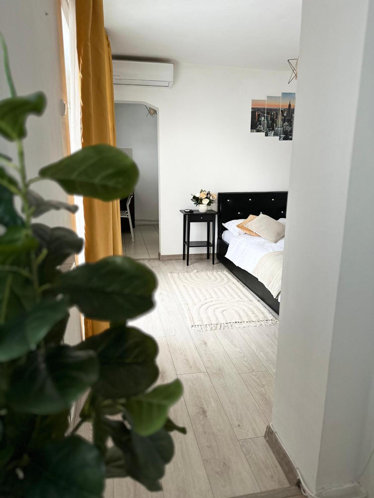 Downtown Studio By Darius Residence Bucarest Esterno foto