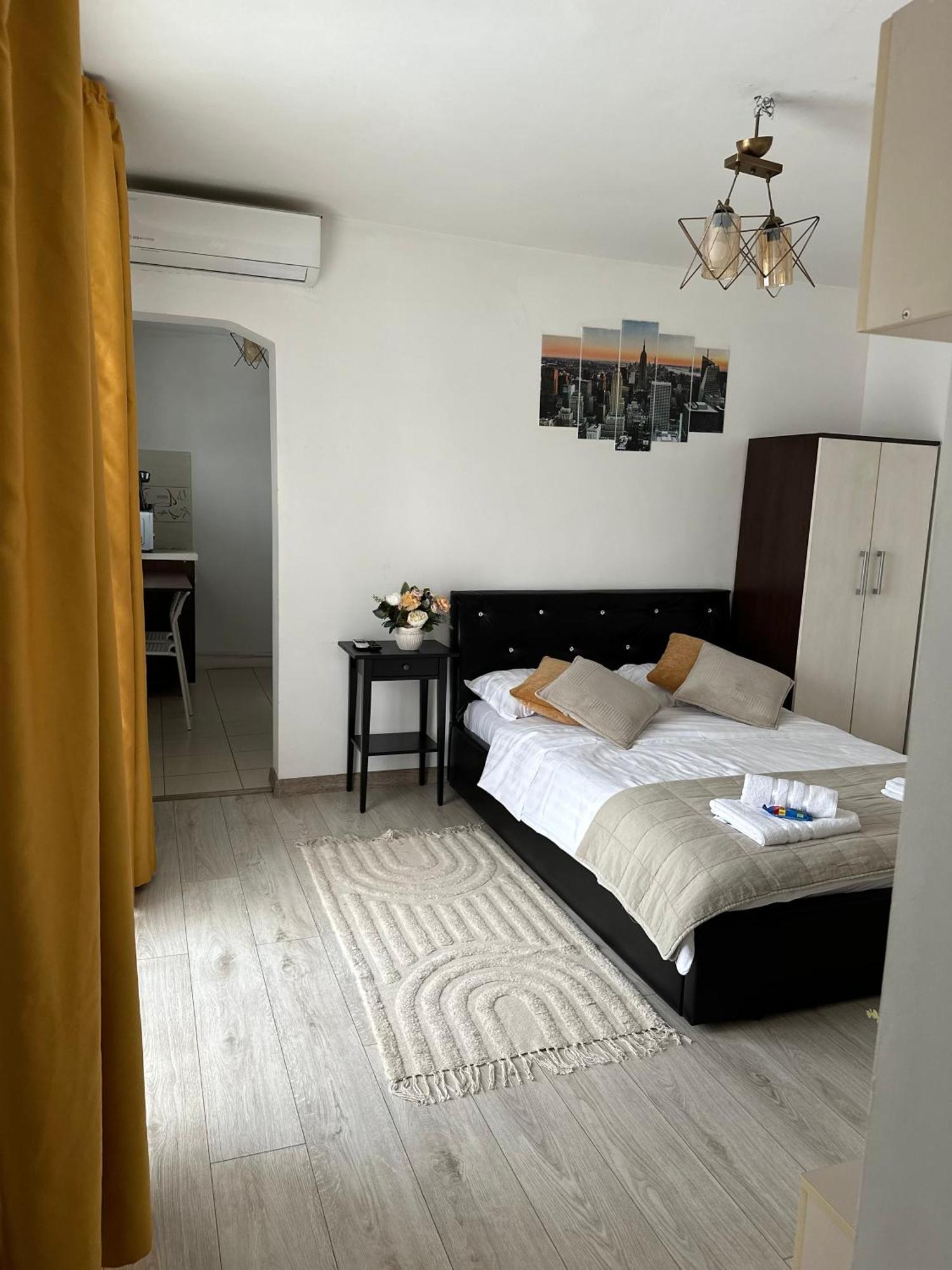 Downtown Studio By Darius Residence Bucarest Esterno foto